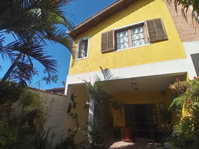 Casa com 150m² 3 quartos e 3 banheiros, à venda, no bairro Jardim da Rainha em Itapevi