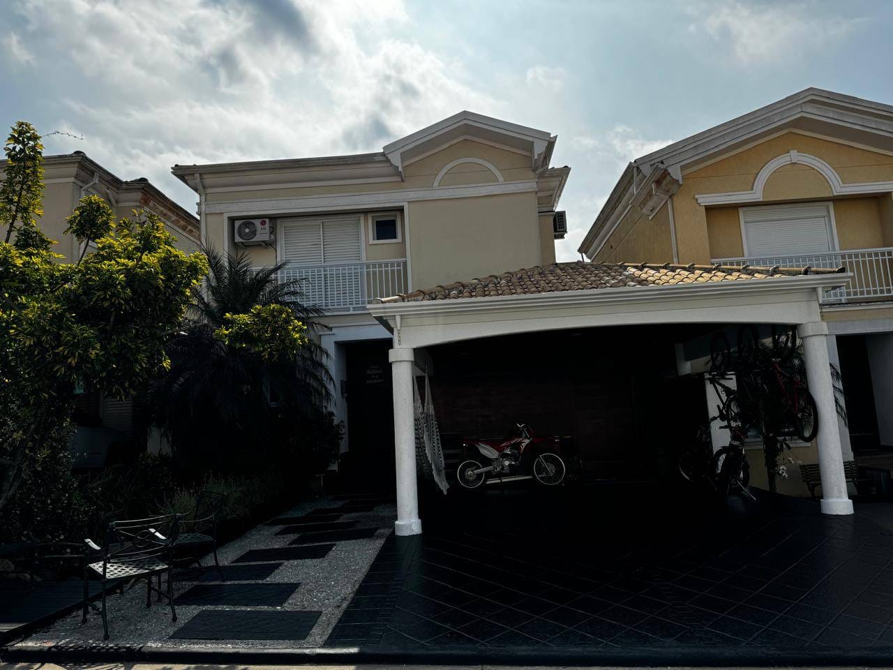 Casa em Tamboré — foto 1