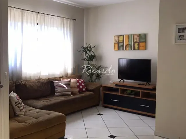 Casa 3 quartos e 2 banheiros, à venda, no bairro Jardim Santa Alice em Arapongas