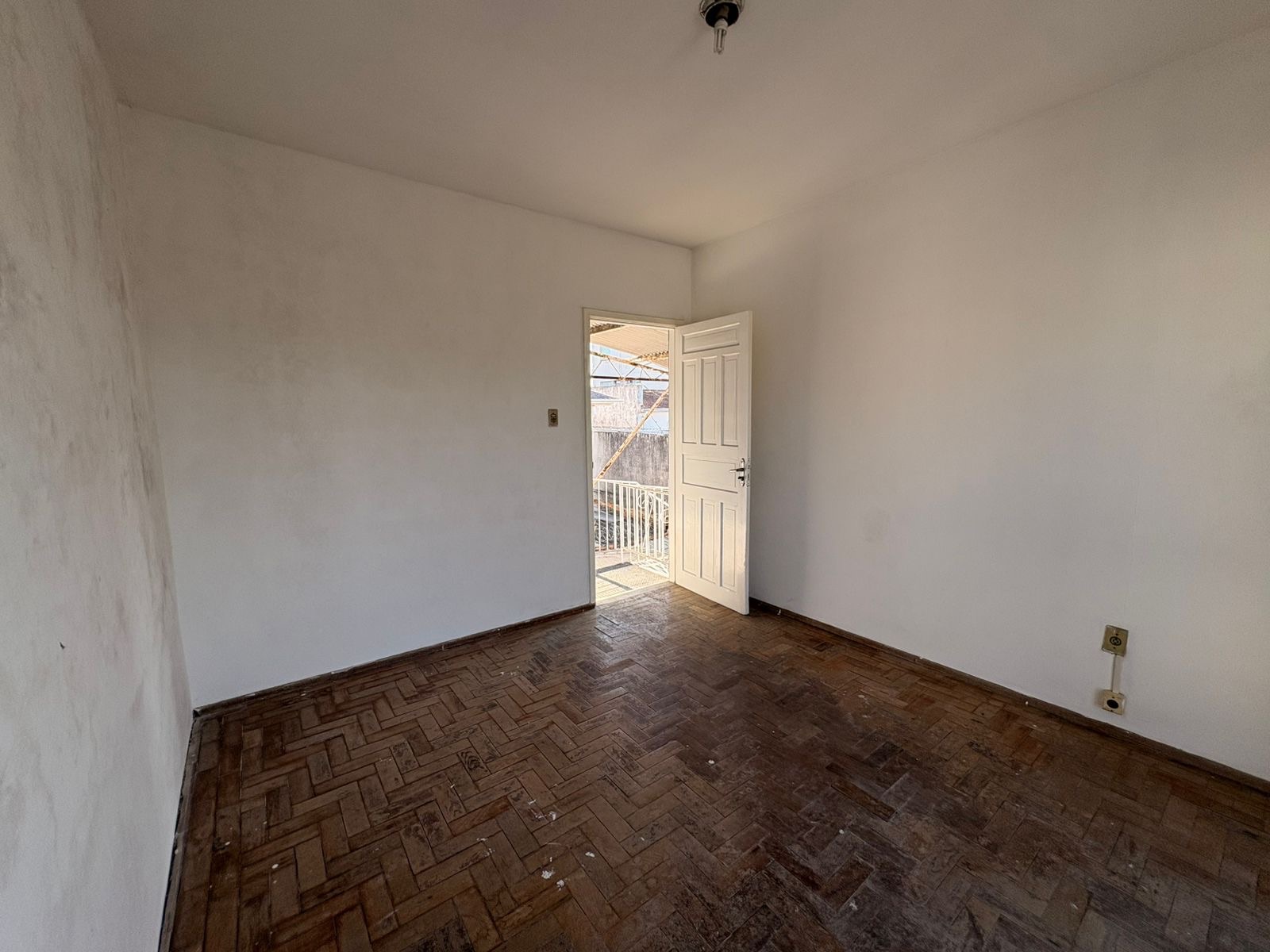 Casa à venda na Zona Norte de Pelotas - 197 m², 4 quartos, churrasqueira, ótima posição solar e localização privilegiada. - 7
