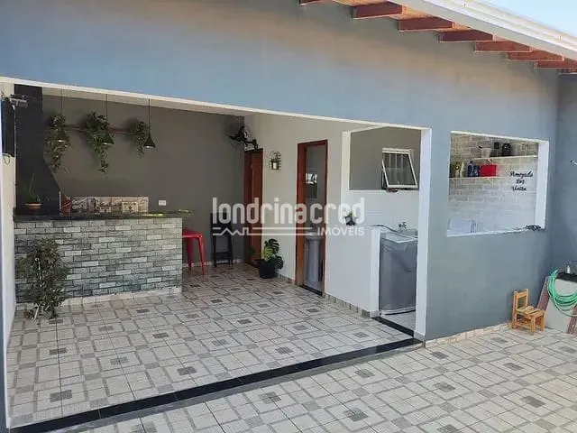 Casa 2 quartos e 2 banheiros, à venda, no bairro Conjunto Lourenço Bacarin em Ibiporã