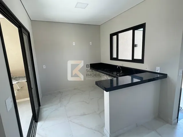 Casa com 150m² 3 quartos e 2 banheiros, à venda, no bairro Jardim Bom Sucesso em Indaiatuba
