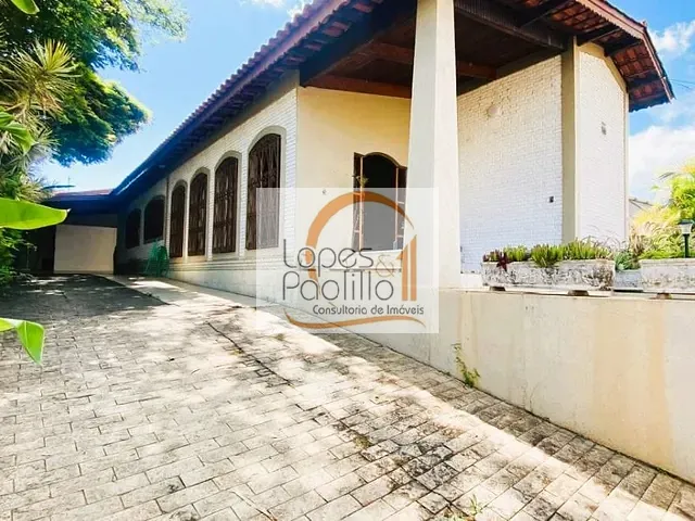Casa com 450m² 3 quartos e 4 banheiros, à venda, no bairro Jardim do Lago em Atibaia