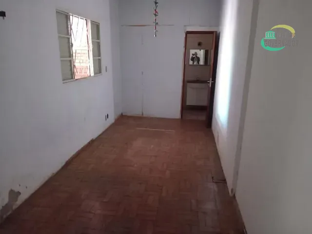 Casa com 135m² 2 quartos e 2 banheiros, à venda, no bairro Vila Castelo Branco em Campinas