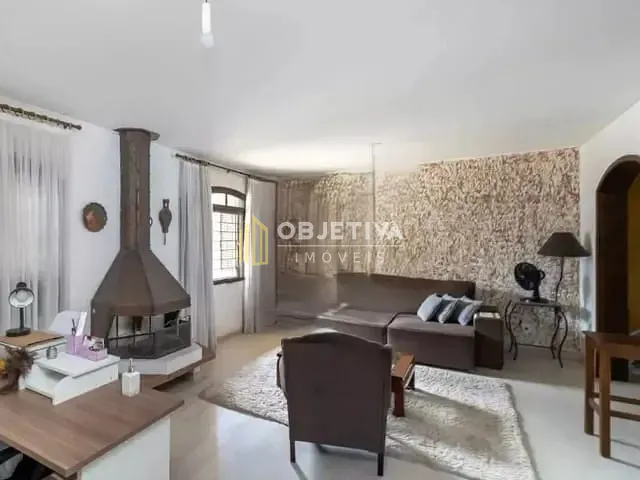 Casa 3 quartos e 3 banheiros, para alugar, no bairro São João em Porto Alegre