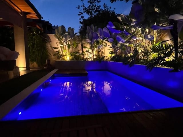 Casa com 450m² 4 quartos e 2 banheiros, à venda, no bairro Urbanova em São José dos Campos