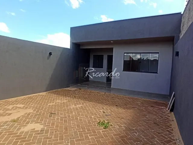 Casa com 160m² 3 quartos e 1 banheiro, à venda, no bairro Jardim Hermínio e Maria em Arapongas