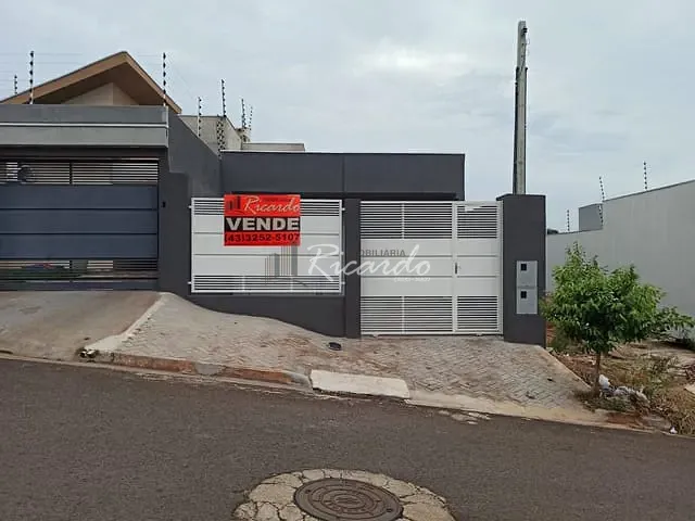 Casa com 160m² 3 quartos e 1 banheiro, à venda, no bairro Jardim Hermínio e Maria em Arapongas
