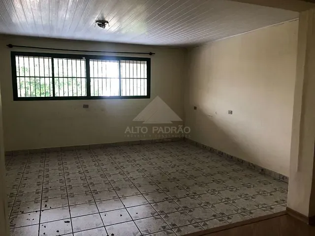 Casa com 240m² 4 quartos e 1 banheiro, à venda, no bairro Matriz em Mauá