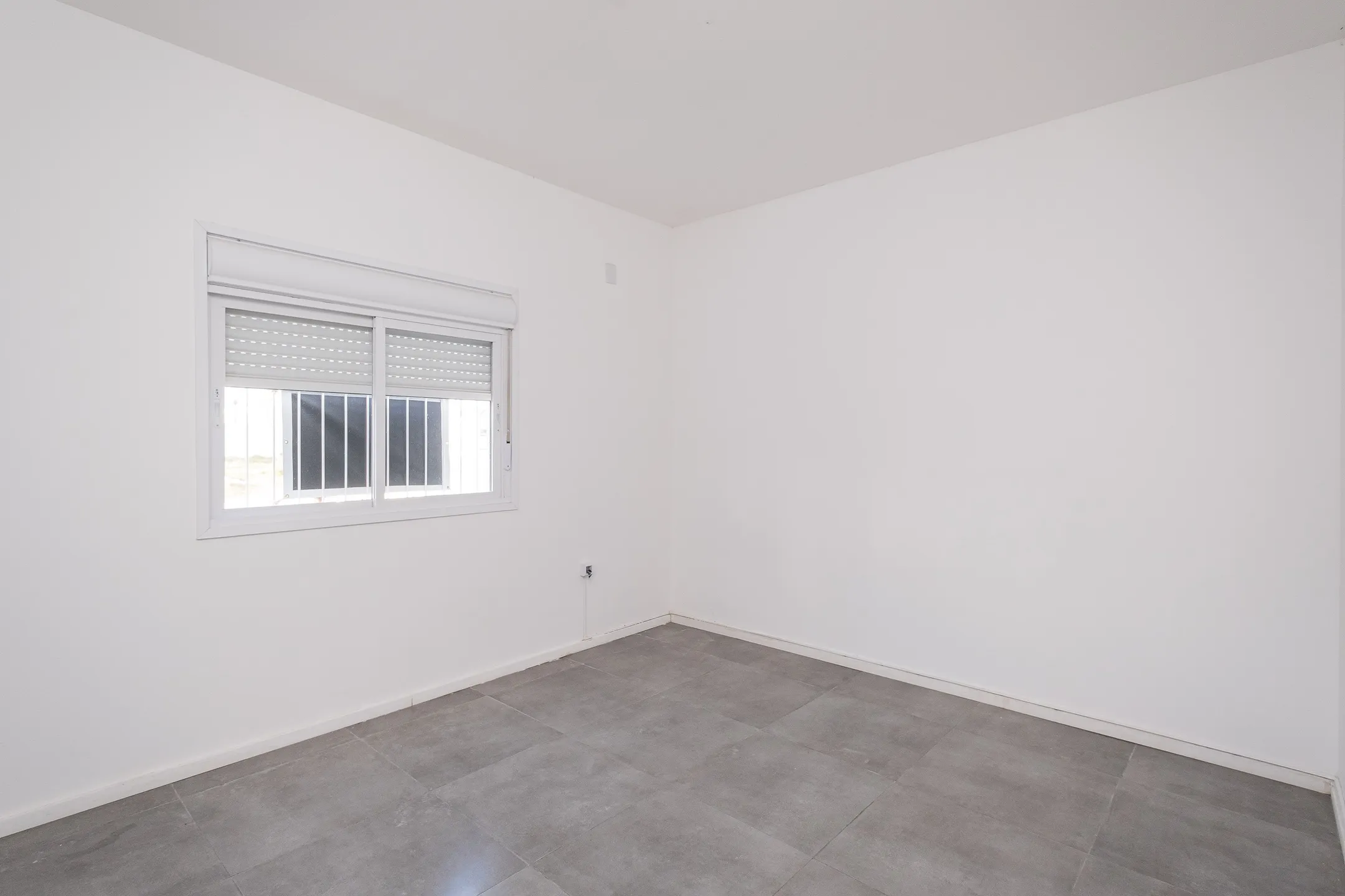 Casa para Locação no Laranjal: 2 Quartos, Lareira, Jardim e Quintal para Viver com Conforto e Tranquilidade no Amarílis - 7