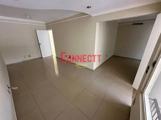 Casa com 250m² 4 quartos e 2 banheiros, à venda, no bairro Jardim Zara em Ribeirão Preto
