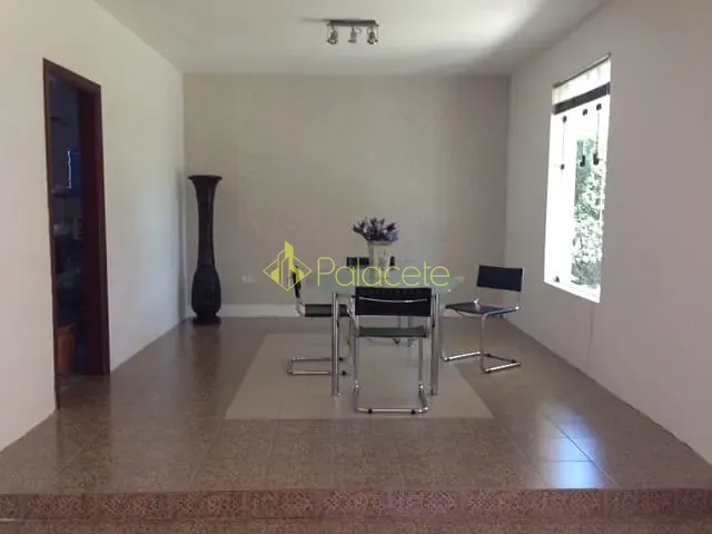 Casa com 980m² 4 quartos e 4 banheiros, à venda, no bairro Socorro em Pindamonhangaba