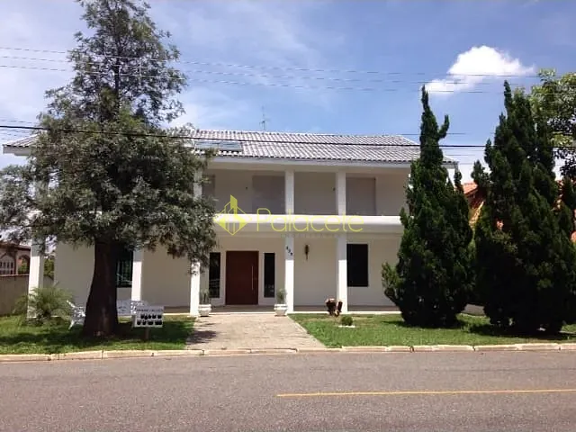 Casa com 980m² 4 quartos e 4 banheiros, à venda, no bairro Socorro em Pindamonhangaba