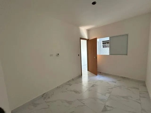 Casa com 175m² 2 quartos e 3 banheiros, à venda, no bairro Jardim Imperial em Atibaia