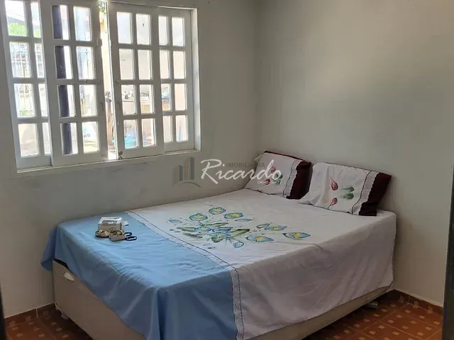 Casa 3 quartos e 2 banheiros, à venda, no bairro Conjunto Tropical em Arapongas