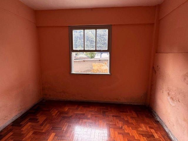 Casa 2 quartos e 1 banheiro, para alugar, no bairro Quissama em Petrópolis