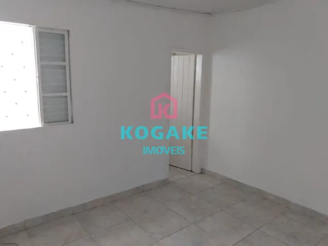 Casa com 90m² 2 quartos e 2 banheiros, à venda, no bairro Monte Castelo em São José dos Campos