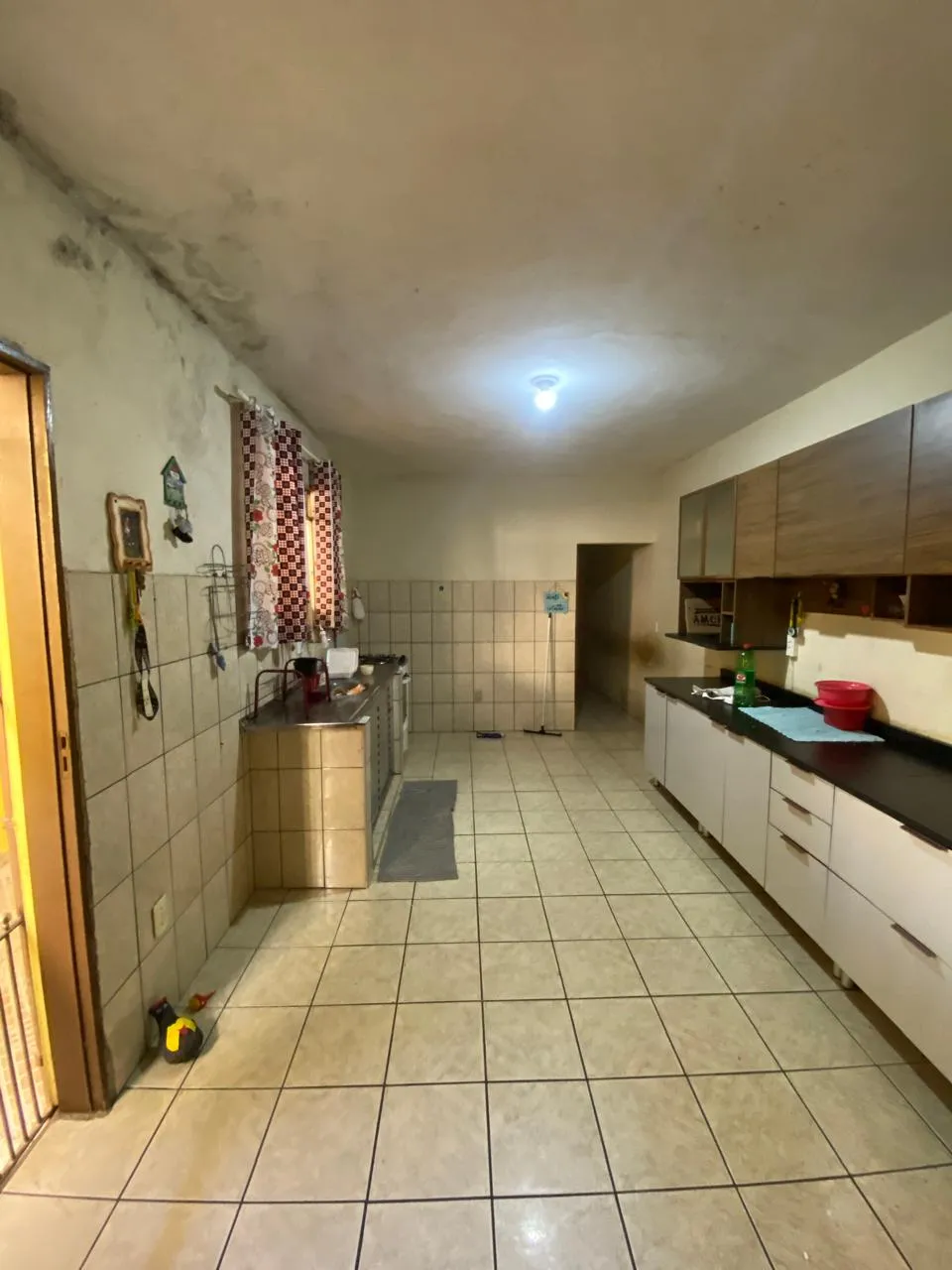Casa para venda em Itaquera com 4 quartos, sendo 2 suítes, 160m²