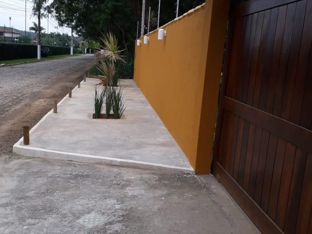 Casa com 1000m² 5 quartos e 1 banheiro, à venda, no bairro Marina em Armação dos Búzios