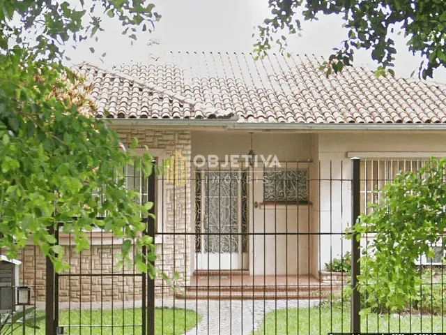 Casa 4 quartos e 3 banheiros, à venda, no bairro Petrópolis em Porto Alegre