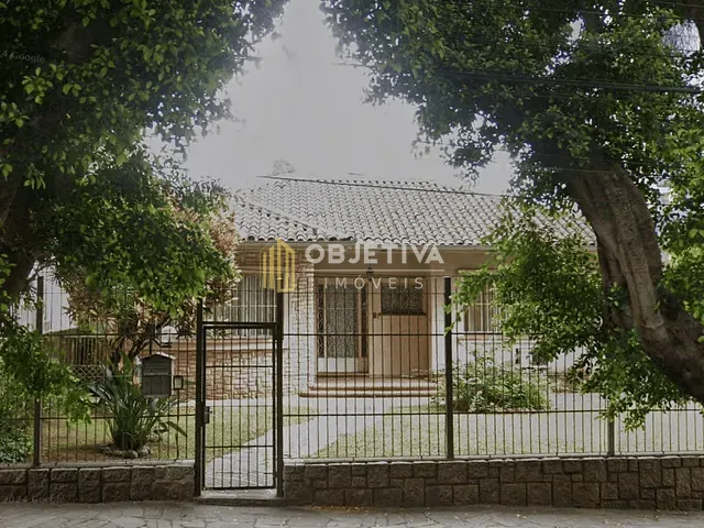 Casa 4 quartos e 3 banheiros, à venda, no bairro Petrópolis em Porto Alegre