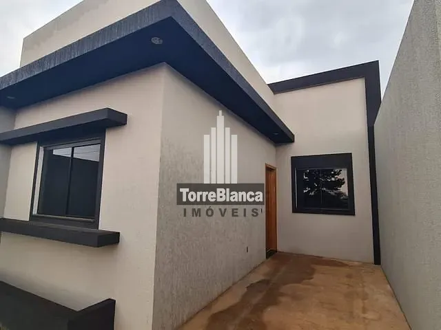 Casa com 111m² 2 quartos e 1 banheiro, à venda, no bairro Periquitos em Ponta Grossa