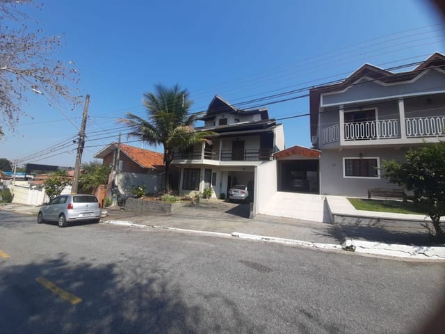 Casa com 252m² 4 quartos e 2 banheiros, à venda, no bairro Urbanova II em São José dos Campos