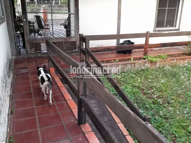 Casa com 470m² 4 quartos e 4 banheiros, à venda, no bairro San Remo em Londrina