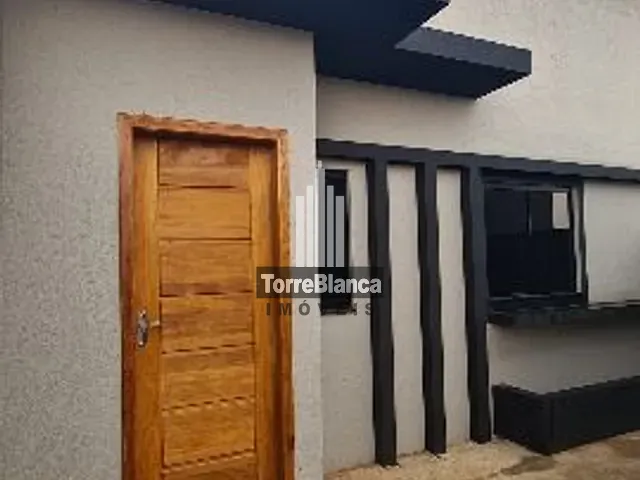 Casa com 111m² 2 quartos e 1 banheiro, à venda, no bairro Periquitos em Ponta Grossa