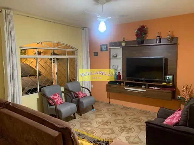 Casa com 287m² 3 quartos e 3 banheiros, à venda, no bairro Vila Esperança em Jundiaí
