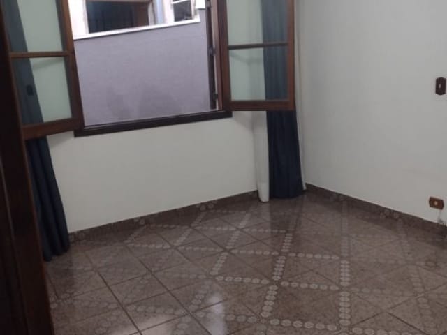 Casa com 480m² 3 quartos e 2 banheiros, à venda, no bairro Jardim São Pedro em Mogi das Cruzes
