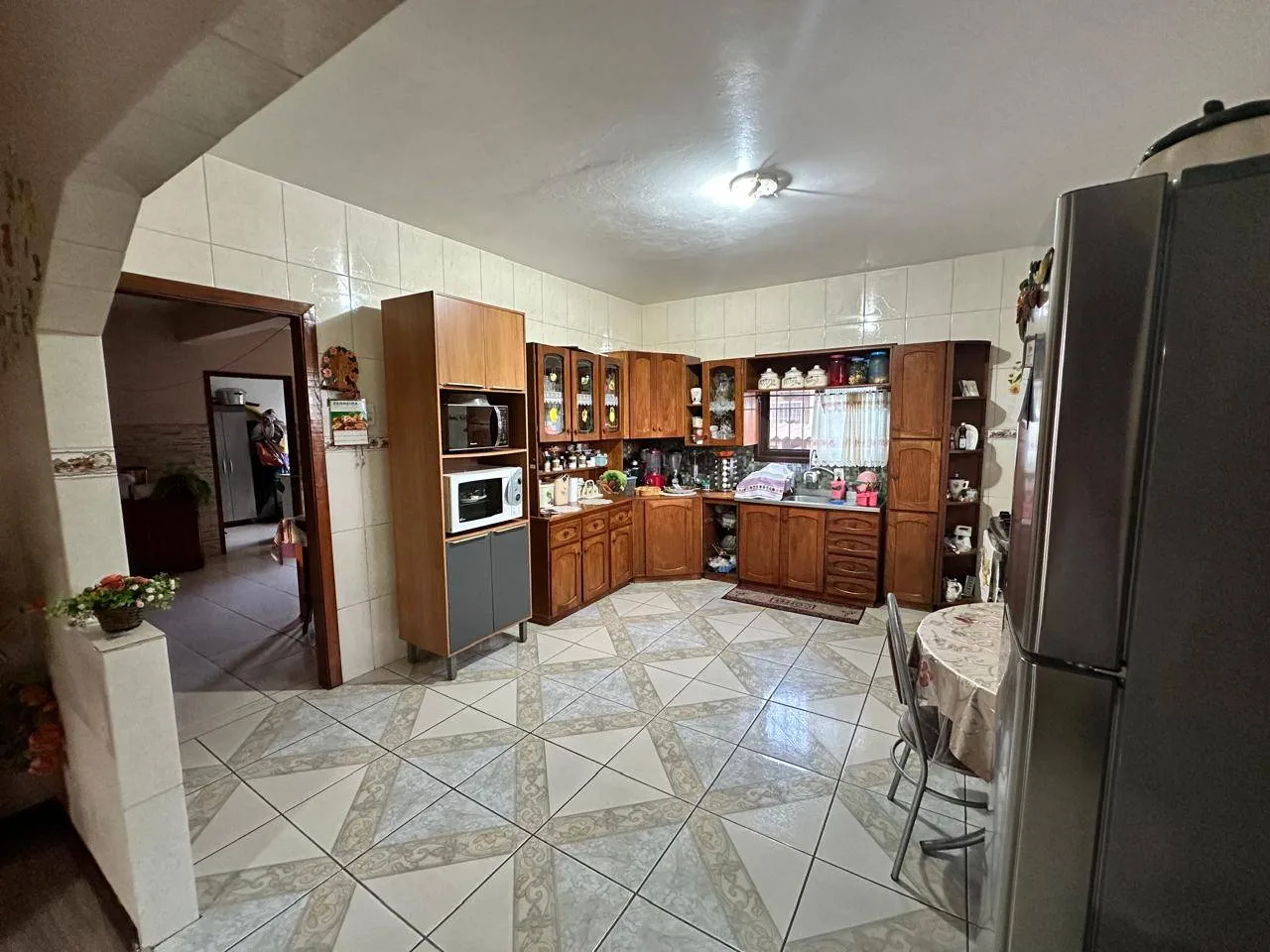 Casa à venda na Vila Princesa, Três Vendas - 161 m², 2 quartos, churrasqueira, ótima posição solar e amplo pátio. - 6