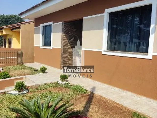 Casa com 560m² 2 quartos e 1 banheiro, à venda, no bairro Cará-Cará em Ponta Grossa