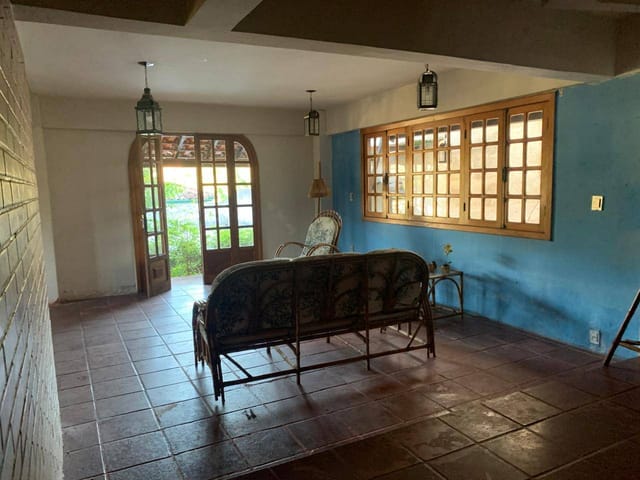 Casa com 476m² 3 quartos e 3 banheiros, à venda, no bairro Valparaíso em Petrópolis