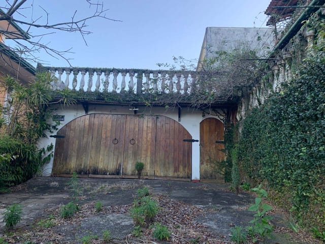 Casa com 476m² 3 quartos e 3 banheiros, à venda, no bairro Valparaíso em Petrópolis