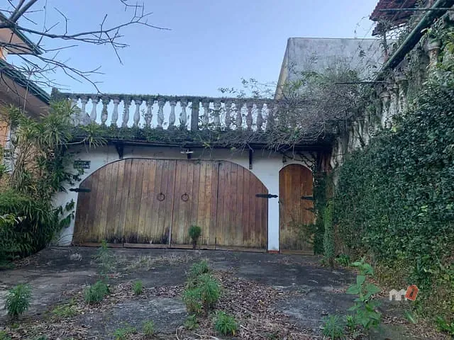 Casa com 476m² 3 quartos e 3 banheiros, à venda, no bairro Valparaíso em Petrópolis