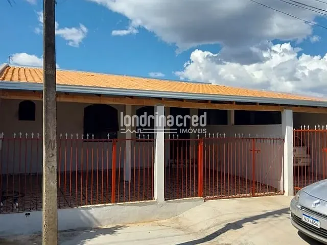 Casa com 250m² 2 quartos e 2 banheiros, à venda, no bairro Conjunto Habitacional Saltinho em Londrina