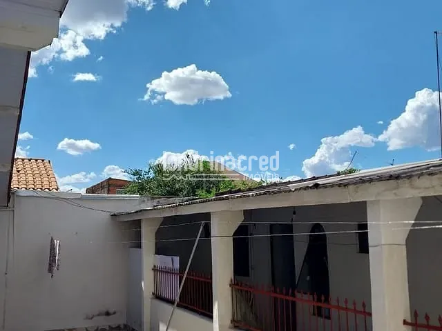 Casa com 250m² 2 quartos e 2 banheiros, à venda, no bairro Conjunto Habitacional Saltinho em Londrina