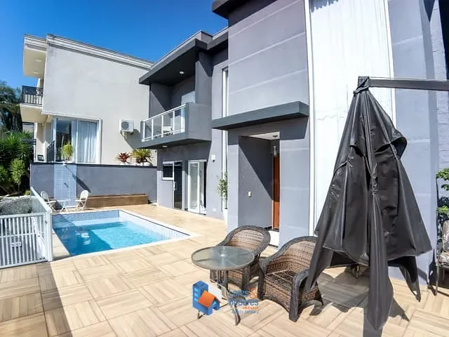 Casa com 320m² 4 quartos e 5 banheiros, à venda, no bairro Alphaville em Santana De Parnaíba
