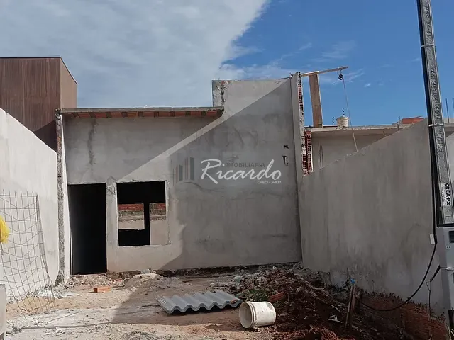 Casa com 135m² 2 quartos e 1 banheiro, à venda, no bairro Jardim Novo Centauro III em Arapongas