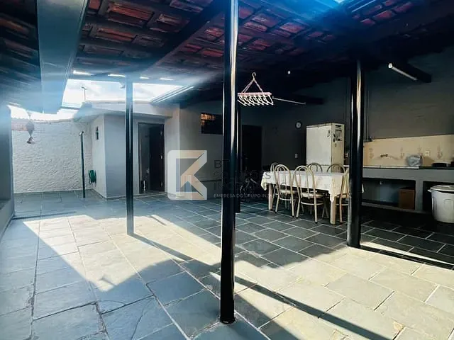 Casa com 243m² 3 quartos e 2 banheiros, à venda, no bairro Vila Georgina em Indaiatuba