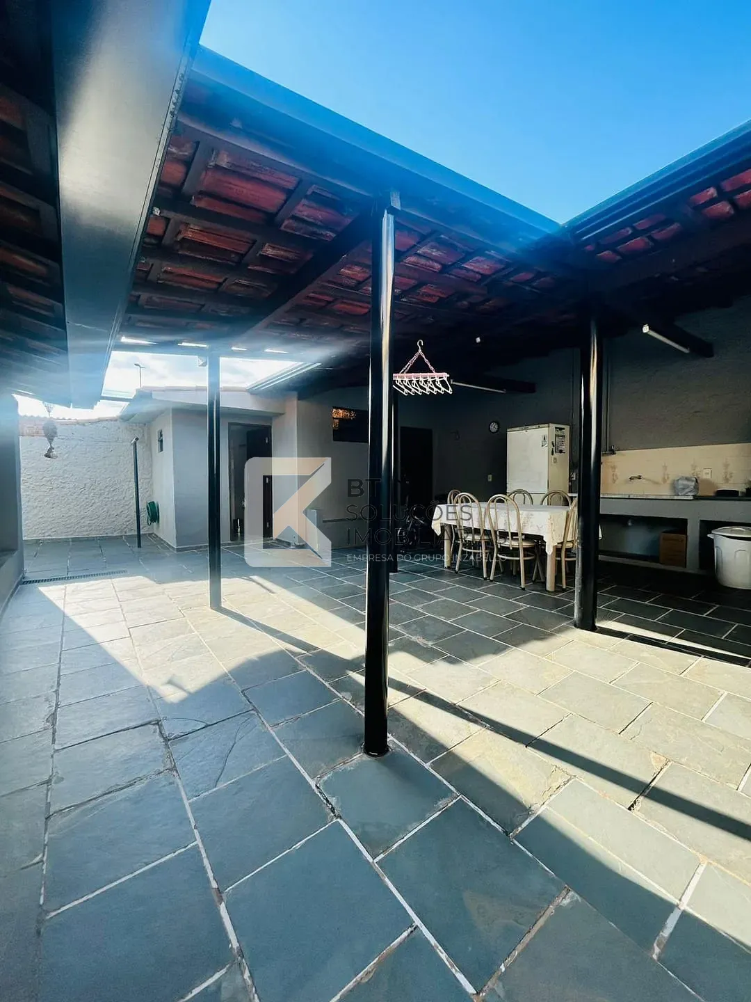 Casa, 3 quartos, 183 m² - Foto 1