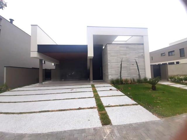 Casa com 554m² 4 quartos e 4 banheiros, à venda, no bairro Condomínio Residencial Alphaville em São José dos Campos