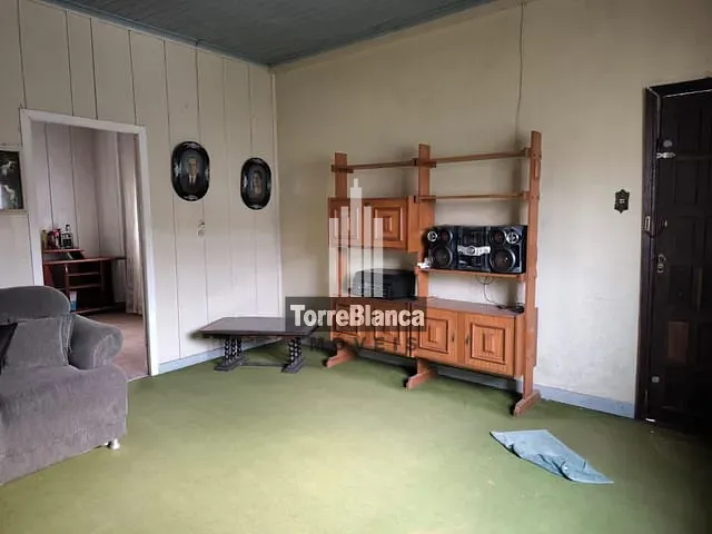 Casa com 100m² 3 quartos e 1 banheiro, à venda, no bairro Órfãs em Ponta Grossa