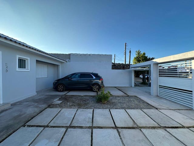Casa com 300m² 3 quartos e 1 banheiro, à venda, no bairro São Gonçalo em Pelotas