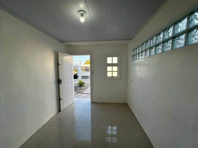 Casa com 300m² 3 quartos e 1 banheiro, à venda, no bairro São Gonçalo em Pelotas