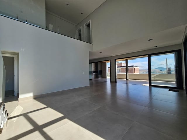 Casa com 450m² 5 quartos e 6 banheiros, à venda ou para alugar, no bairro Condomínio Residencial Jaguary em São José dos Campos