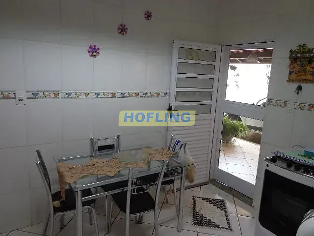 Casa com 343m² 3 quartos e 2 banheiros, à venda, no bairro Jardim Claret em Rio Claro