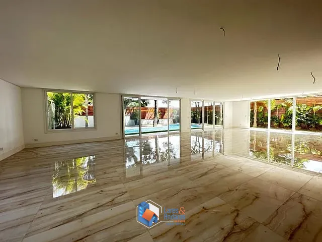 Casa com 787m² 4 quartos e 6 banheiros, à venda, no bairro Parque Colonial em São Paulo