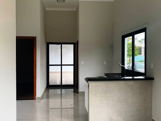 Casa com 180m² 2 quartos e 3 banheiros, à venda, no bairro Vila Prado em Pindamonhangaba